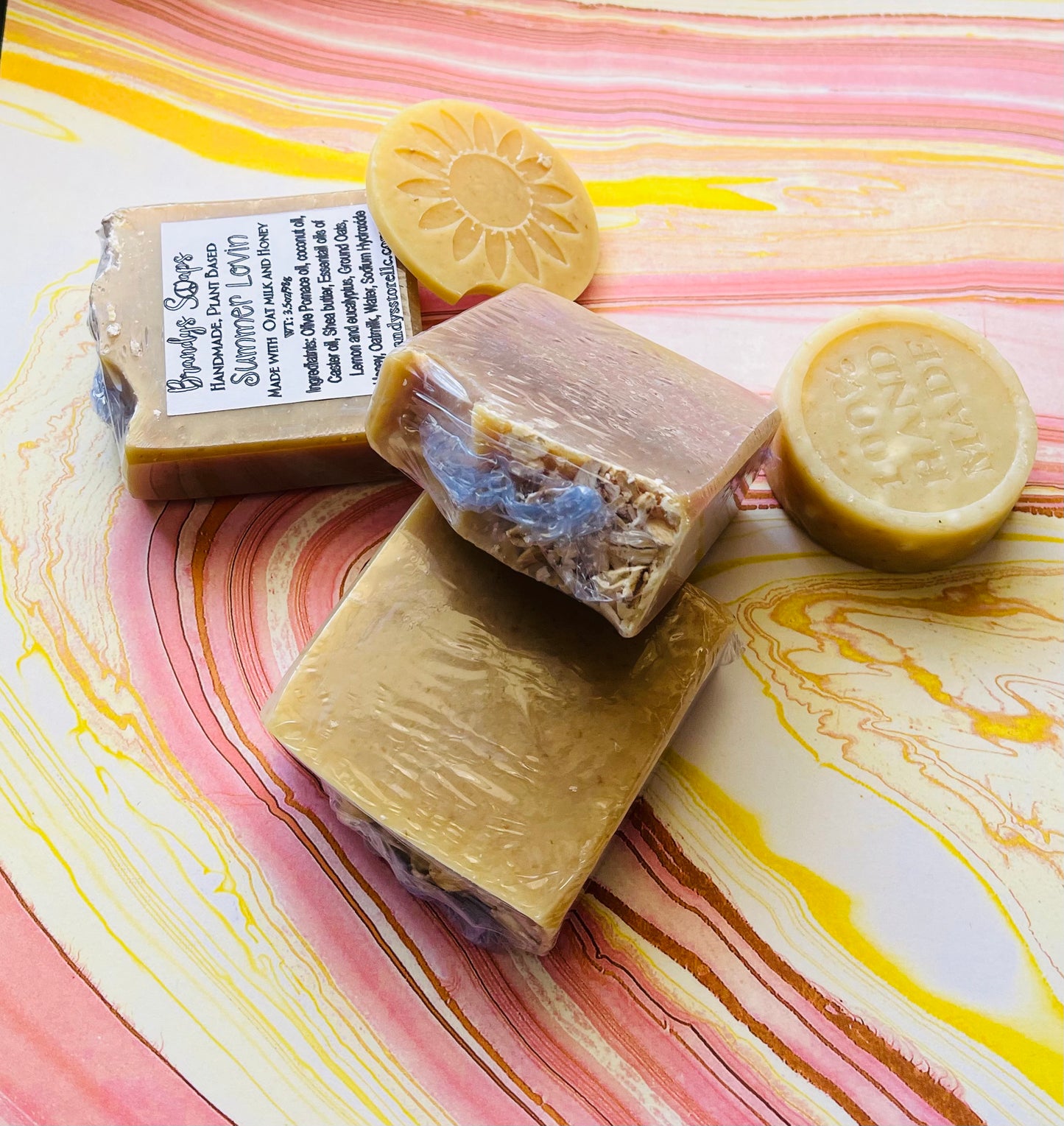 Summer Lovin Soap (Made with oat milk and honey)